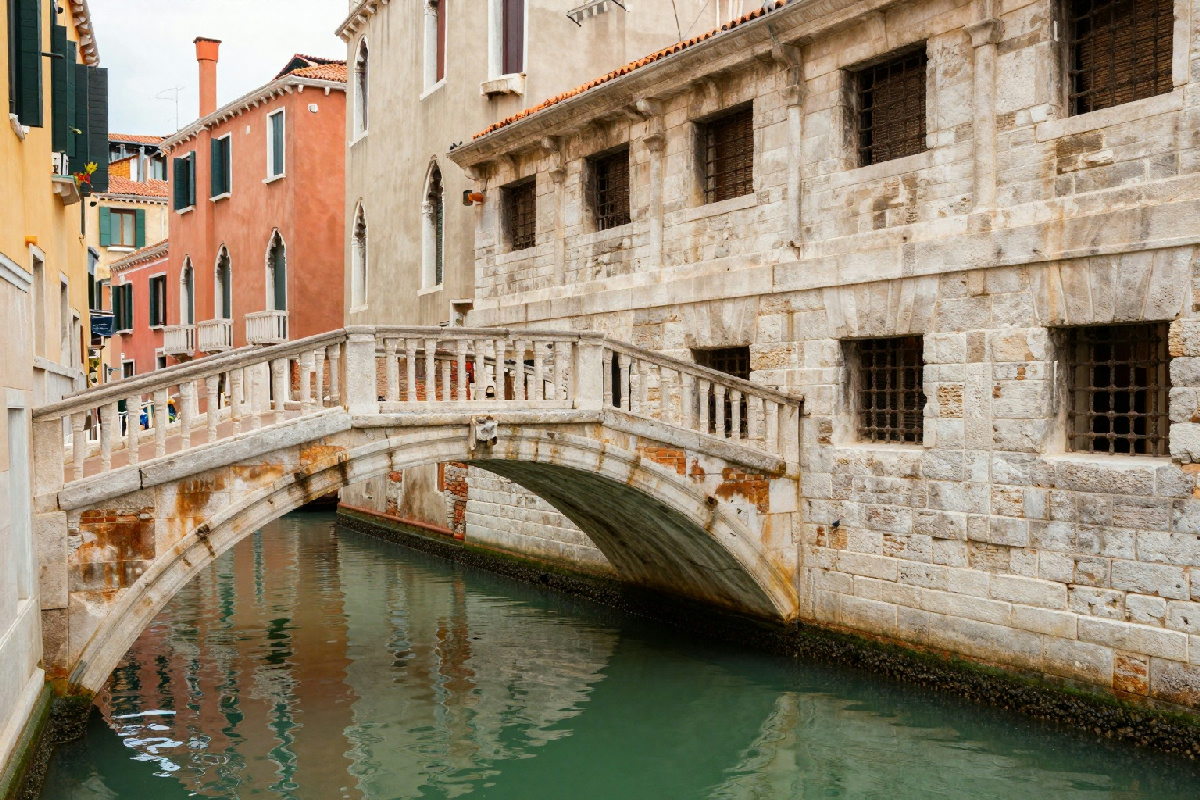 Passeggiare tra le meraviglie di Venezia: 5 tour gratuiti per rendere indimenticabile il tuo soggiorno
